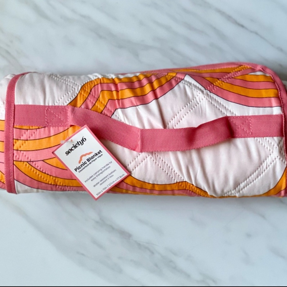 NWT 🏖️ Society6 Picnic Blanket
